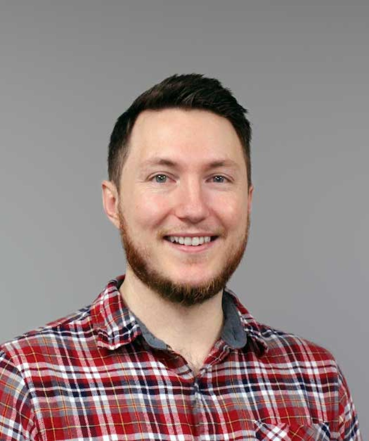 joshua pereira headshot.